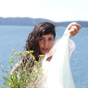 Meet your Posher, Val